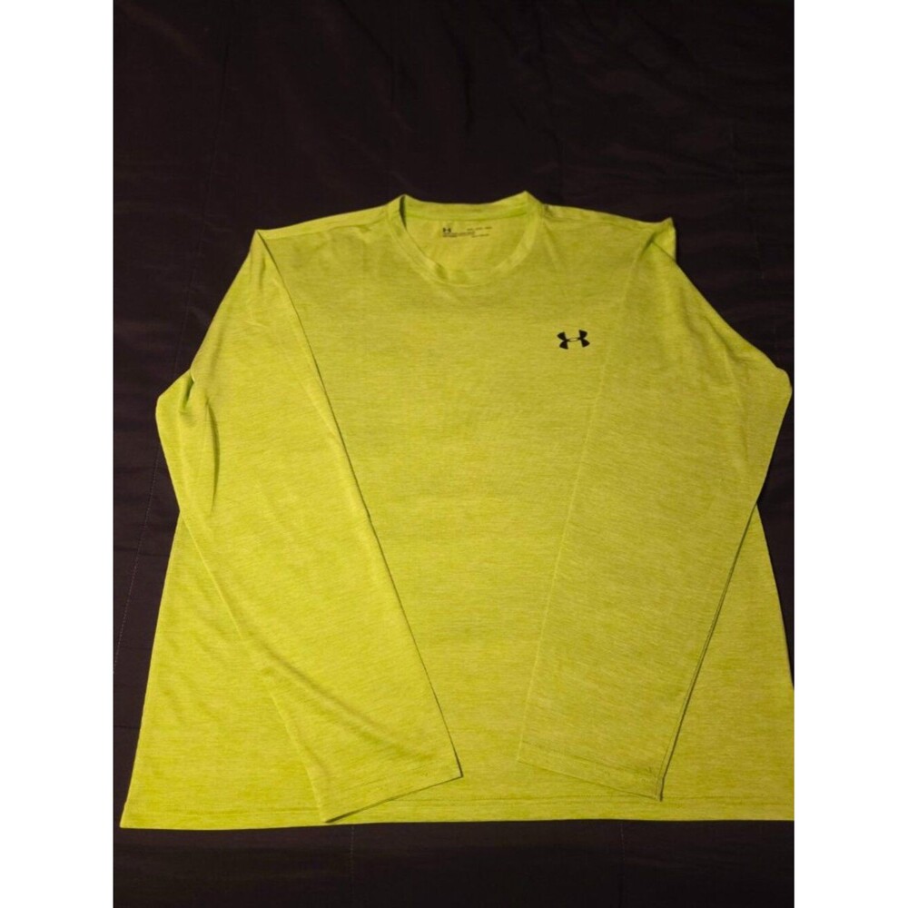 UNDER ARMOUR LONG SLEEVE SHIRT. MENS XXL.